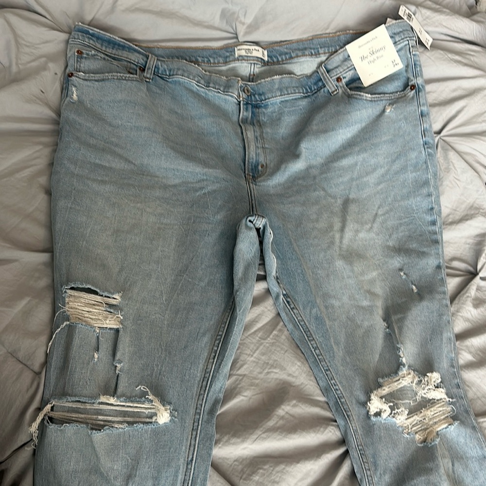 Abercrombie and fitch skinny high rise size 24